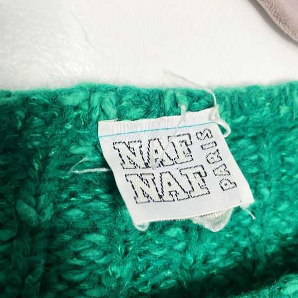 Vintage 80’s Sweater in Green - Picture 4 of 4